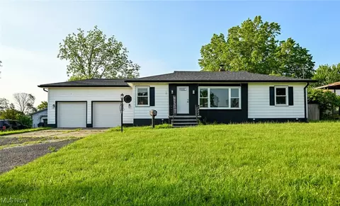 357 E Paige Ave, Barberton, OH 44203