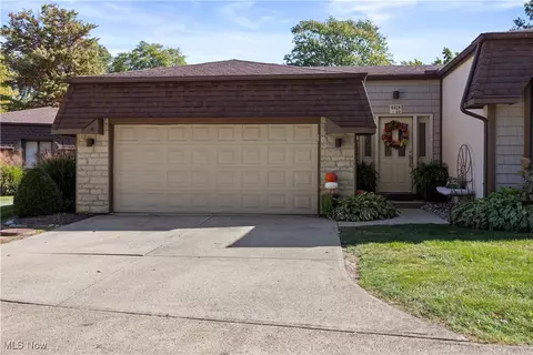 4618 Compass Rose #20, Vermilion, OH 44089