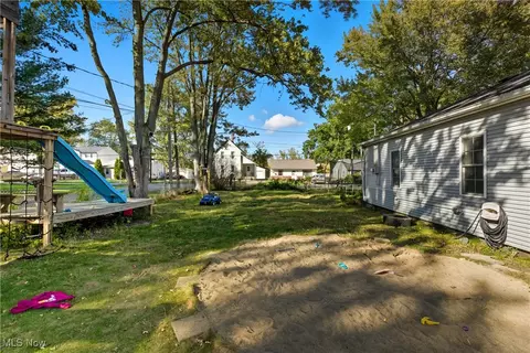 153 Sheriff St, Elyria, OH 44035 photo 22