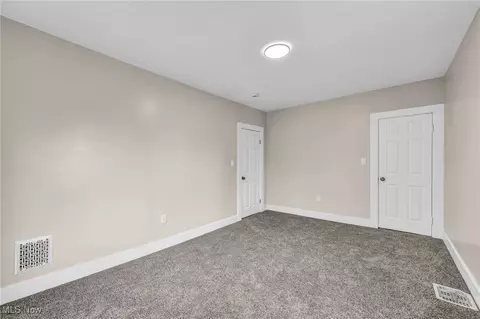 Bedroom - 121 Parkview Ct, Elyria, OH 44035 photo 1 of 12