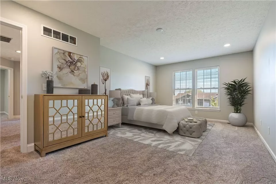 5147 Susetta Ave NW, Canton, OH 44709 | MLS# 5163186 | 27 Photos - Movoto