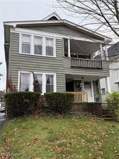 3310 E Overlook Rd, Cleveland Heights, OH 44118