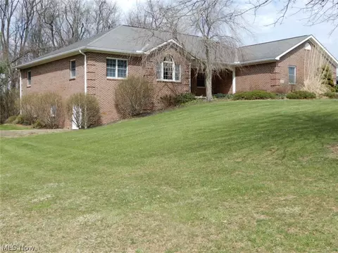 14835 Indian Hills Rd, Mount Vernon, OH 43050