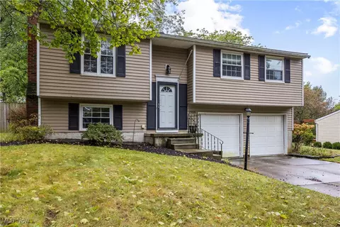 2908 Wexford Blvd, Stow, OH 44224