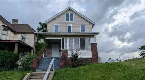 1111 2nd St NW, Canton, OH 44703