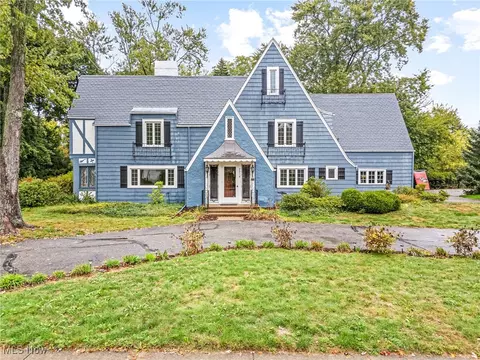 2216 University Ave NW, Canton, OH 44709