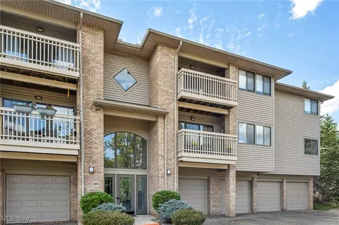 3800 Rosemont Blvd #105G, Fairlawn, OH 44333