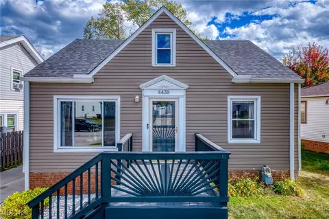 4439 Woodway Ave, Parma, OH 44134