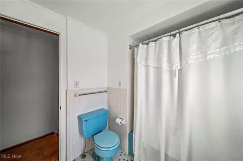 Bath - 104 E 216th St, Euclid, OH 44123 photo 3 of 3