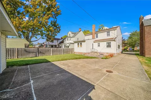 Exterior - 104 E 216th St, Euclid, OH 44123 photo 7 of 11