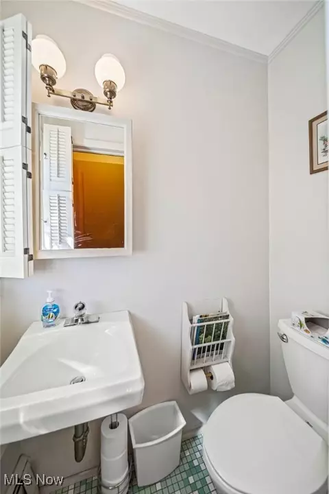 Bath - 104 E 216th St, Euclid, OH 44123 photo 1 of 3