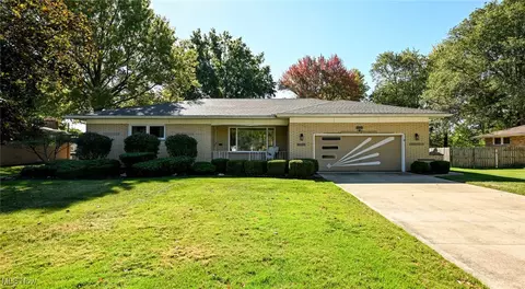 1240 Hunters Trl, Broadview Heights, OH 44147