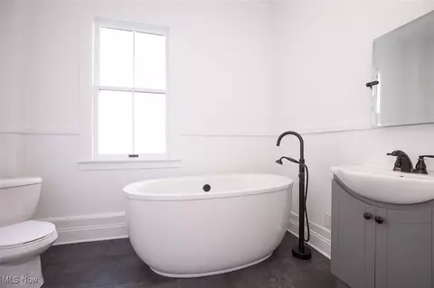 Bath - 333 5th St, Elyria, OH 44035 photo 1 of 4