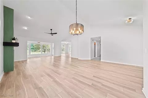 Living - 614 Rundle St, Lagrange, OH 44050 photo 2 of 5