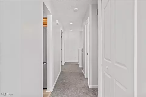 Entry Way - 614 Rundle St, Lagrange, OH 44050 photo 2 of 8