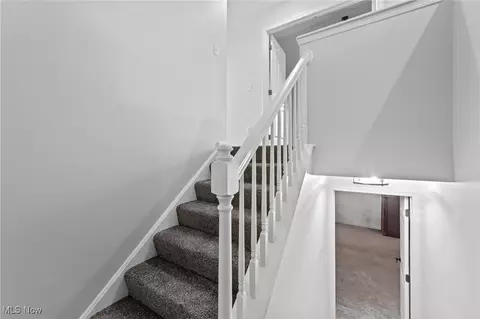 Entry Way - 614 Rundle St, Lagrange, OH 44050 photo 8 of 8