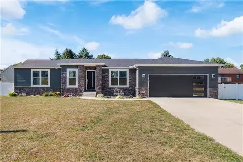 24 Shannon Dr, Apple Creek, OH 44606