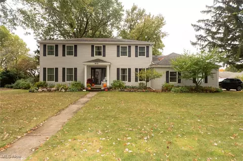 3012 Margo St, Huron, OH 44839 photo 2