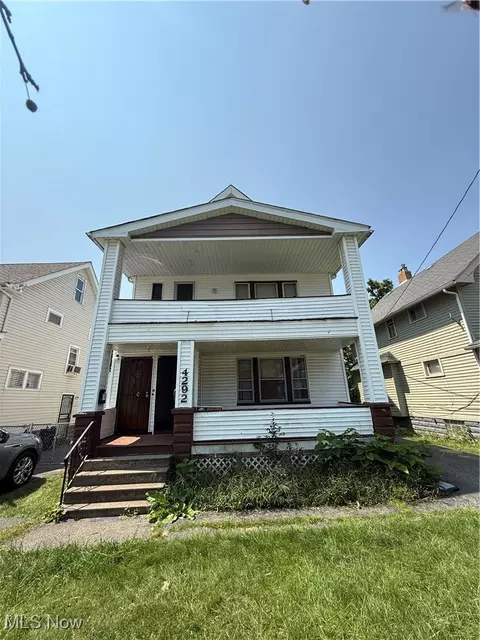 4292 E 128th St, Cleveland, OH 44105