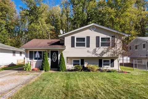 5835 Broad Blvd, North Ridgeville, OH 44039