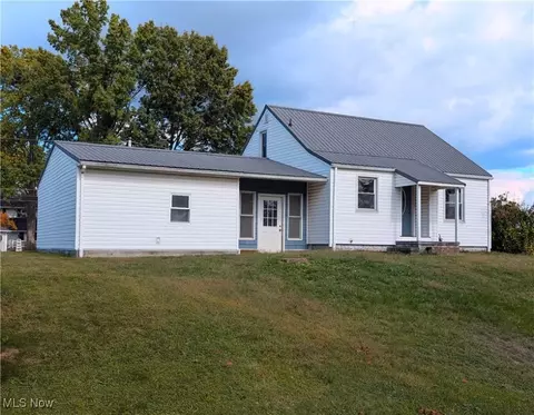 173 6th St SW, Brewster, OH 44613