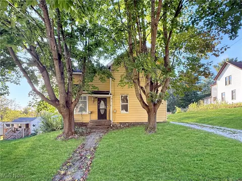 114 N Cleveland Ave, Mogadore, OH 44260