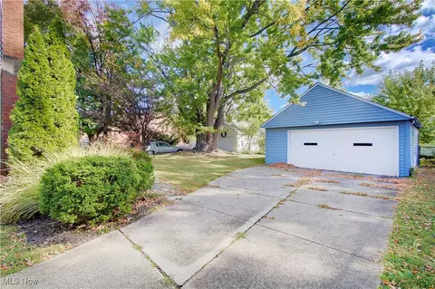 225 E 246th St, Euclid, OH 44123 photo 30