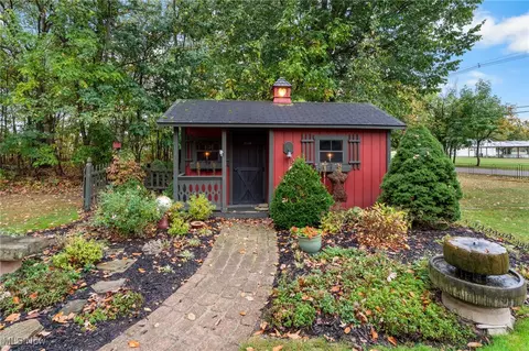 726 Sunrise Dr, Amherst, OH 44001 photo 8
