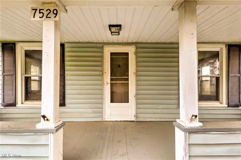 Exterior - 7529 State Line, Burghill, OH 44404 photo 1 of 4