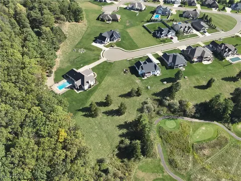 Whispering Pines Drive Ne, New Philadelphia, OH 44663