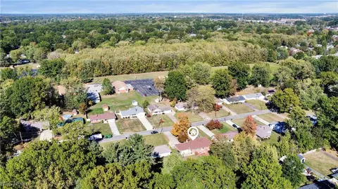 39655 Carol Ln, Elyria, OH 44035 photo 32