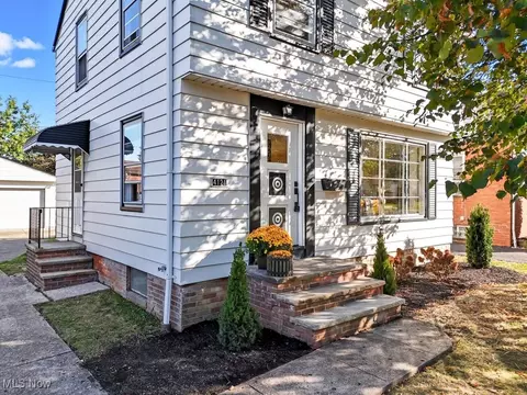 4121 Hinsdale Rd, South Euclid, OH 44121