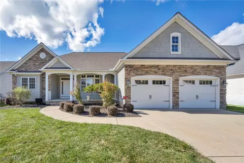 2310 N Bay Dr, Willoughby, OH 44094