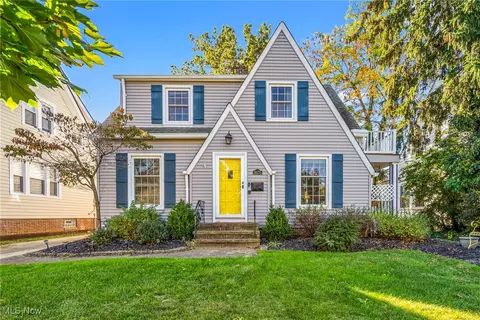 19575 Shoreland Ave, Rocky River, OH 44116