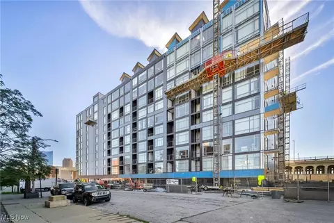 2222 Detroit Ave #811, Cleveland, OH 44113