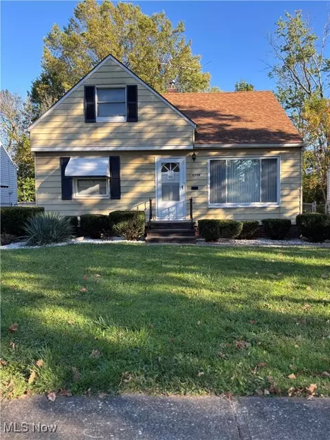 13709 Oak Park Blvd, Garfield Heights, OH 44125