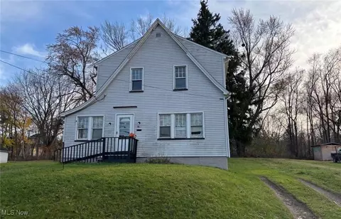 557 Cameron Ave, Youngstown, OH 44502