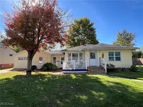 2216 E 44th St, Ashtabula, OH 44004