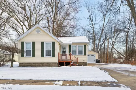 1532 Grant Ave, Ashtabula, OH 44004