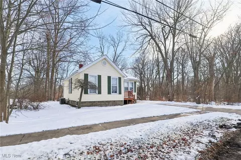 1532 Grant Ave, Ashtabula, OH 44004 photo 5
