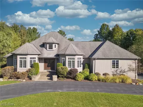 30199 Shaker Blvd, Pepper Pike, OH 44124