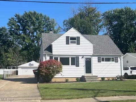 6409 Scott Dr, Brook Park, OH 44142