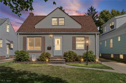 139 W Glendale St, Bedford, OH 44146