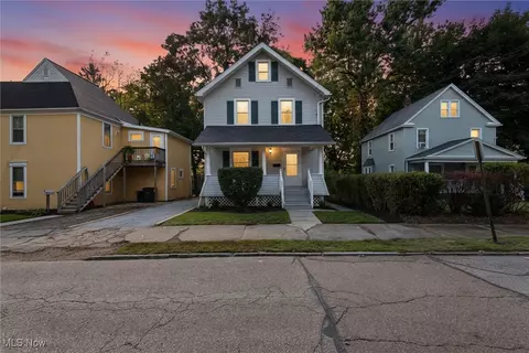 366 Doyle St, Akron, OH 44303