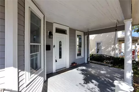 Exterior - 629 E Wheeling St, Lancaster, OH 43130 photo 6 of 13