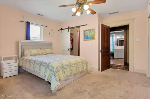 Bedroom - 629 E Wheeling St, Lancaster, OH 43130 photo 2 of 5