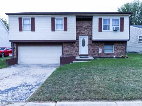 4425 Oak Creek Ln, Toledo, OH 43615