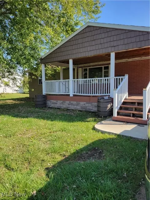 22420 Joann Rd, West Lafayette, OH 43845