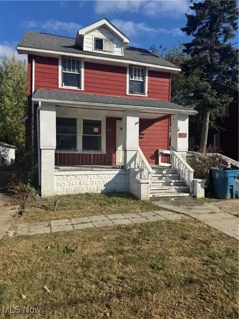 1046 W 21st St, Lorain, OH 44052