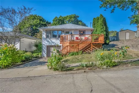 1641 Slusser Rd, Akron, OH 44305
